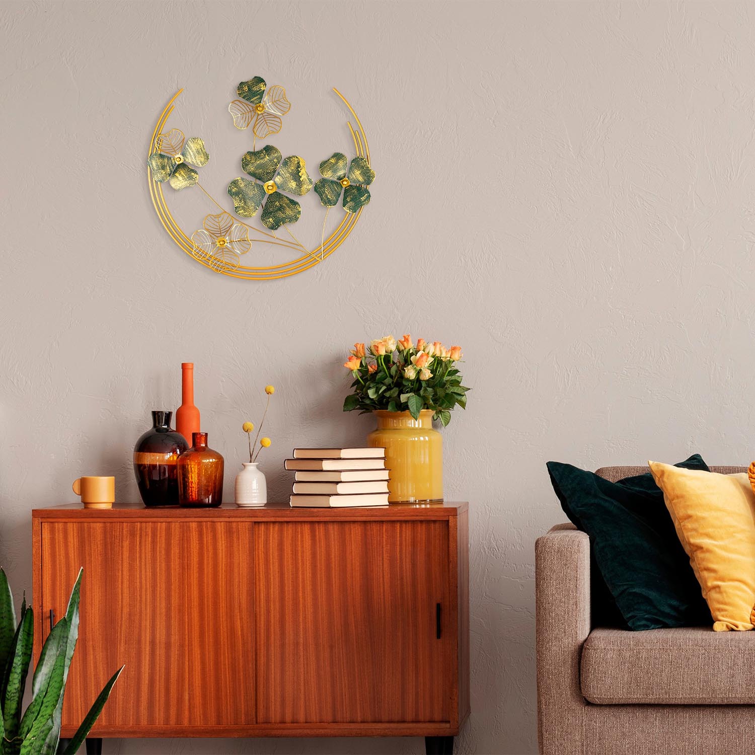Haiyang in Grün Gold präsentiert im Onlineshop von KAQTU Design AG. Wanddeko ist von Wallity