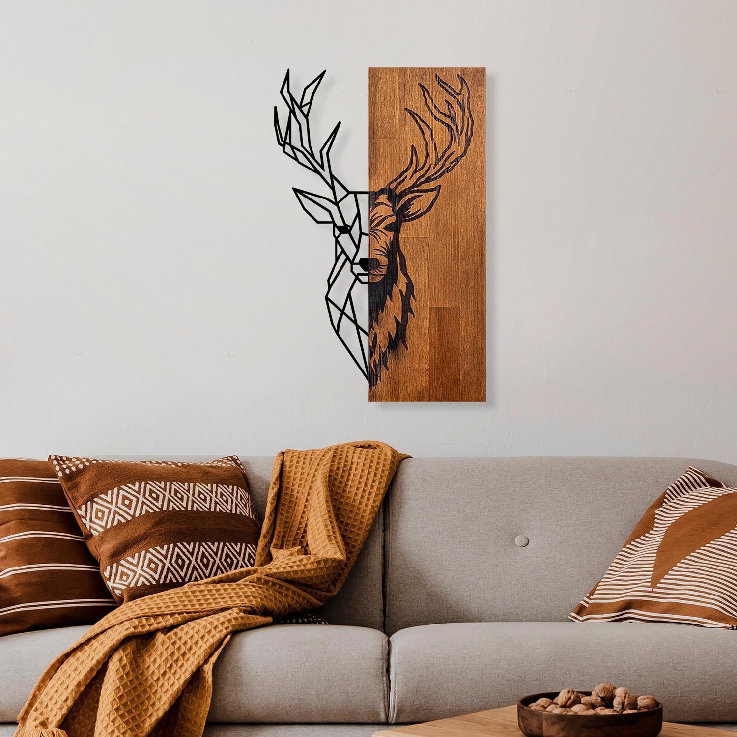 Red Deer 1 in Walnuss Schwarz präsentiert im Onlineshop von KAQTU Design AG. Wanddeko ist von Wallity