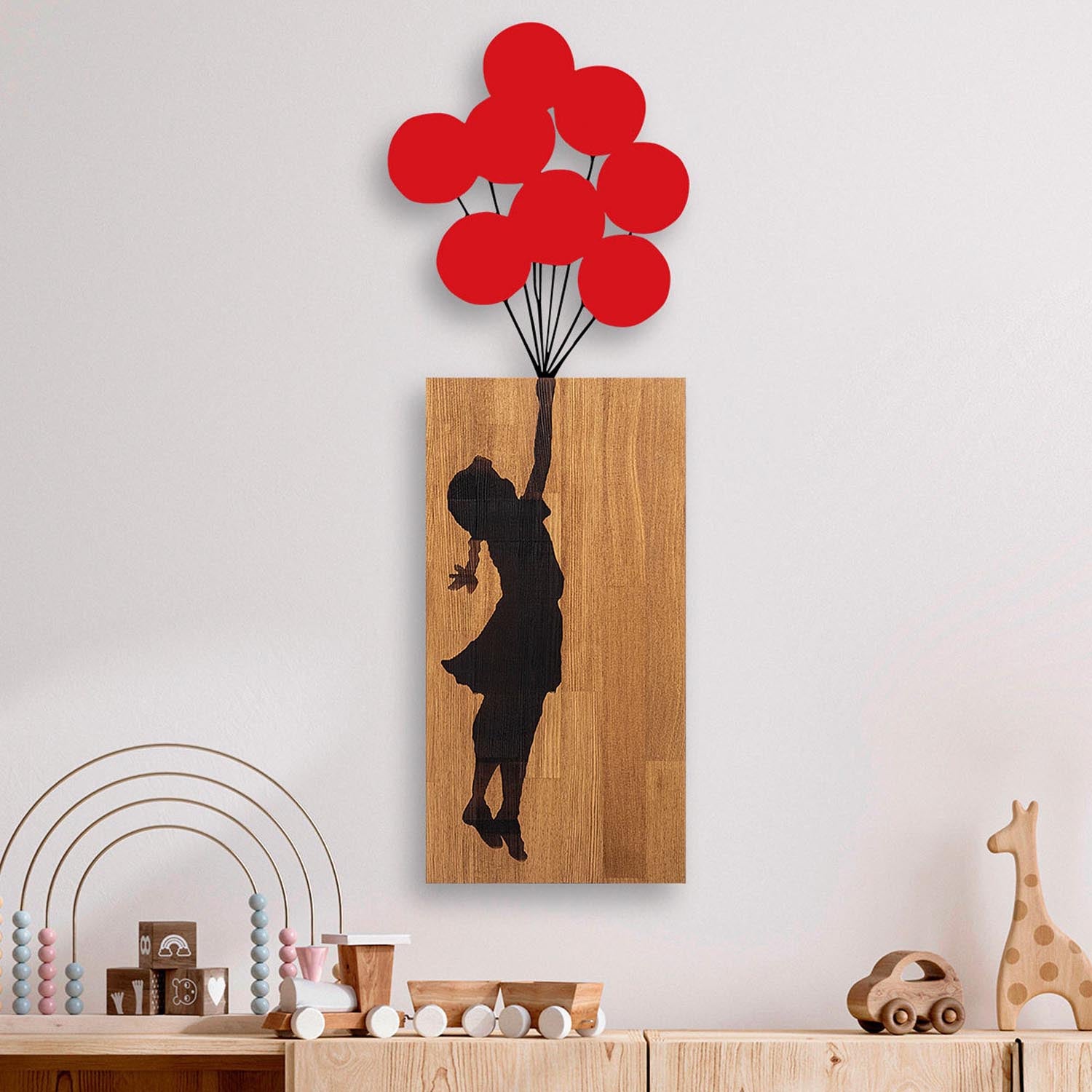 Banksy - 17 in Walnuss Schwarz präsentiert im Onlineshop von KAQTU Design AG. Wanddeko ist von Wallity
