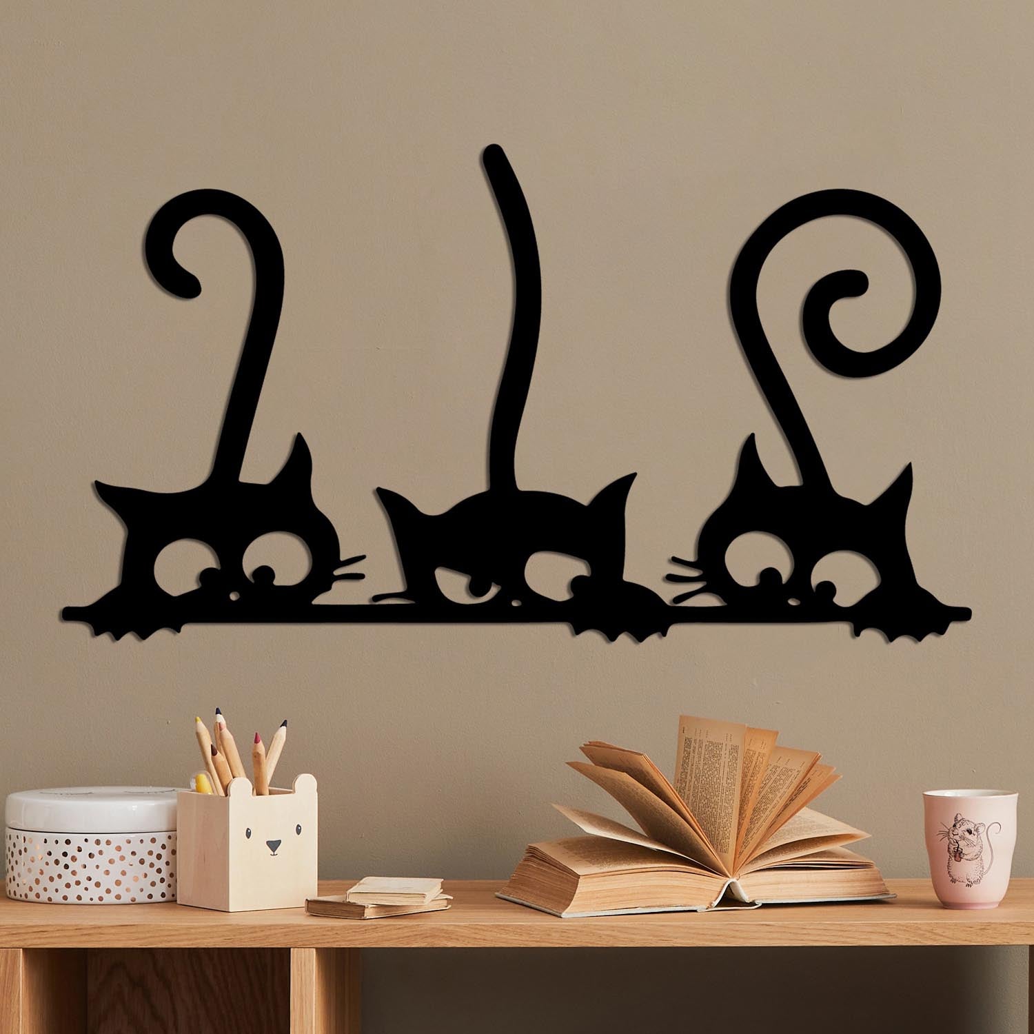 Cat 5 in Schwarz präsentiert im Onlineshop von KAQTU Design AG. Wanddeko ist von Wallity