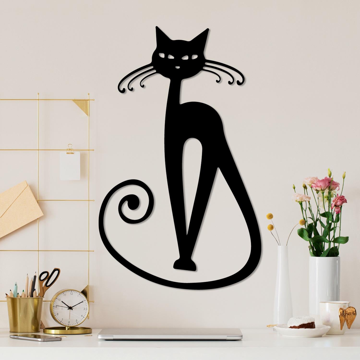 Cat 6 in Schwarz präsentiert im Onlineshop von KAQTU Design AG. Wanddeko ist von Wallity