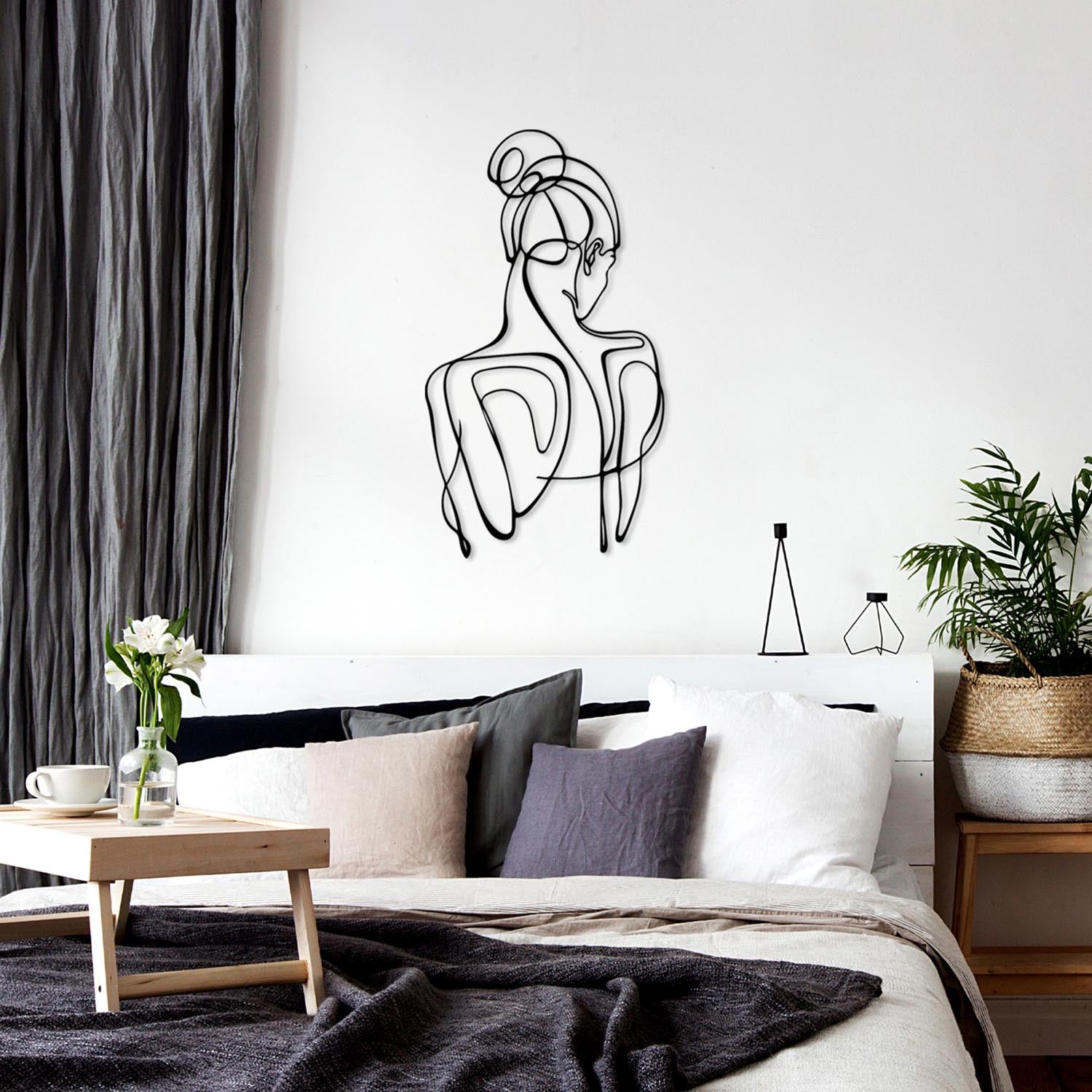Sorella-1 in Schwarz präsentiert im Onlineshop von KAQTU Design AG. Wanddeko ist von Wallity