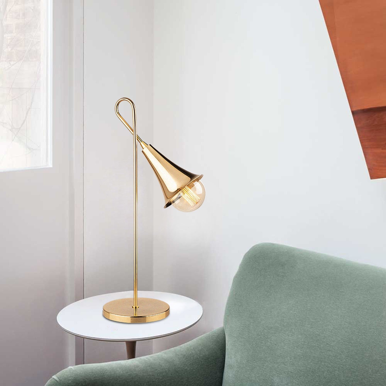 Sarmal - 3071 in Gold präsentiert im Onlineshop von KAQTU Design AG. Tischleuchte ist von Opviq