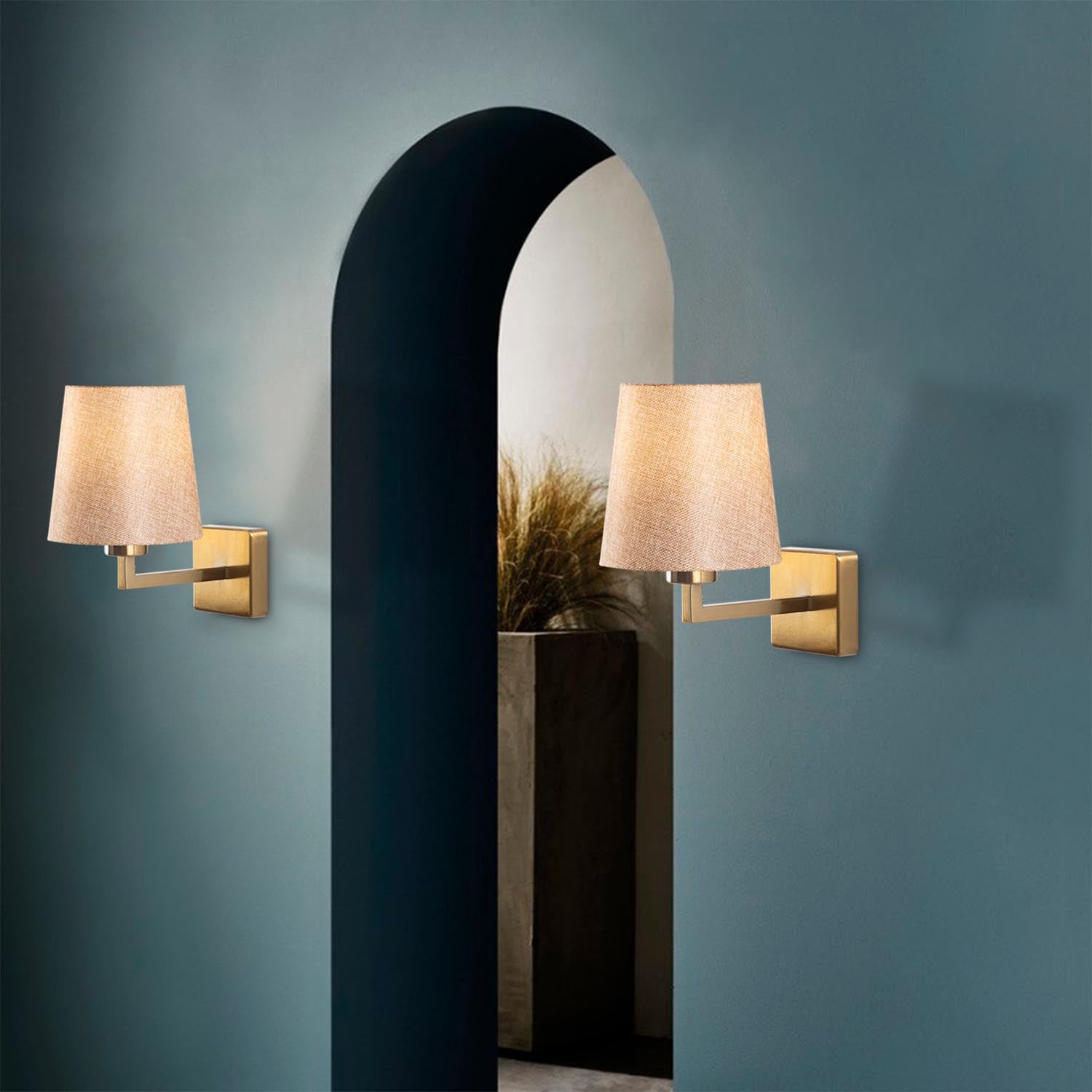 Profil - 4651 in Gold
 Creme präsentiert im Onlineshop von KAQTU Design AG. Wandleuchte ist von Opviq