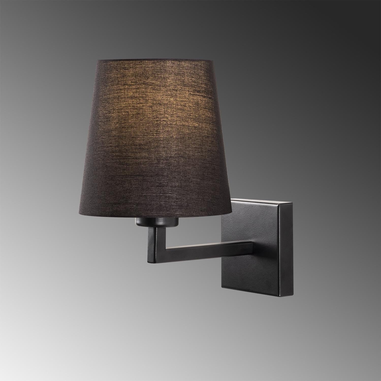 Profil - 4658 in Schwarz präsentiert im Onlineshop von KAQTU Design AG. Wandleuchte ist von Opviq