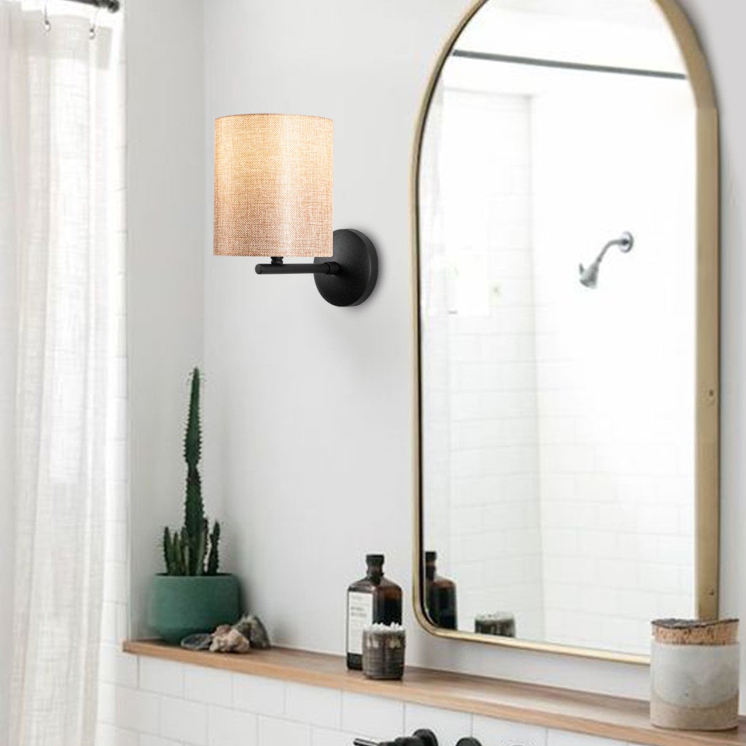 Profil - 4685 in Schwarz
 Creme präsentiert im Onlineshop von KAQTU Design AG. Wandleuchte ist von Opviq