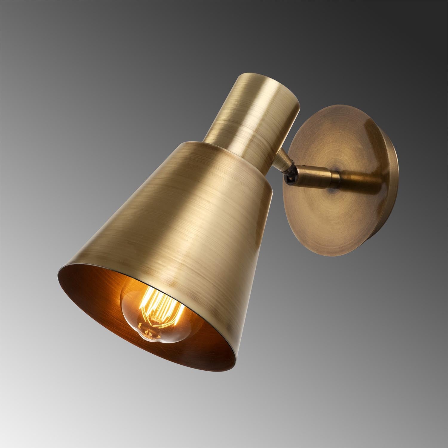 Kem - 6346 in Antik präsentiert im Onlineshop von KAQTU Design AG. Wandleuchte ist von Opviq