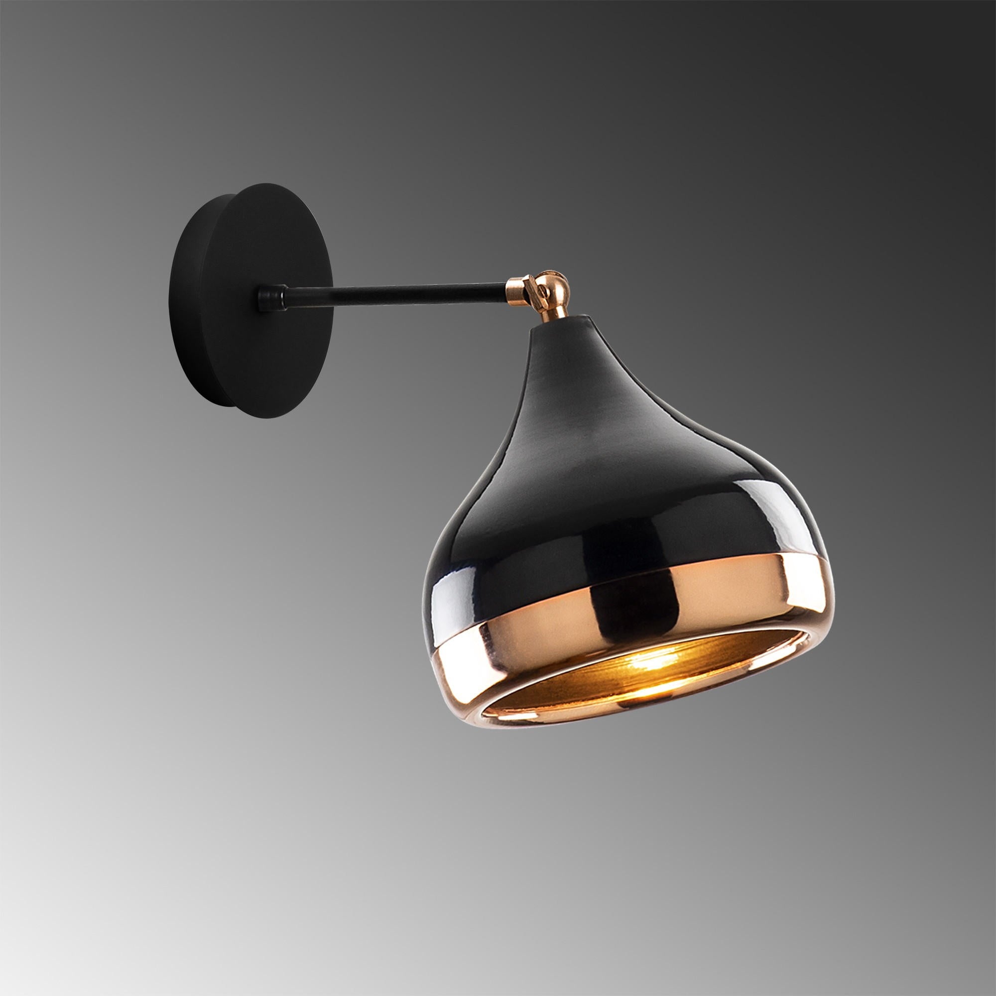 Yıldo - 6901 in Schwarz
 Kupfer präsentiert im Onlineshop von KAQTU Design AG. Wandleuchte ist von Opviq