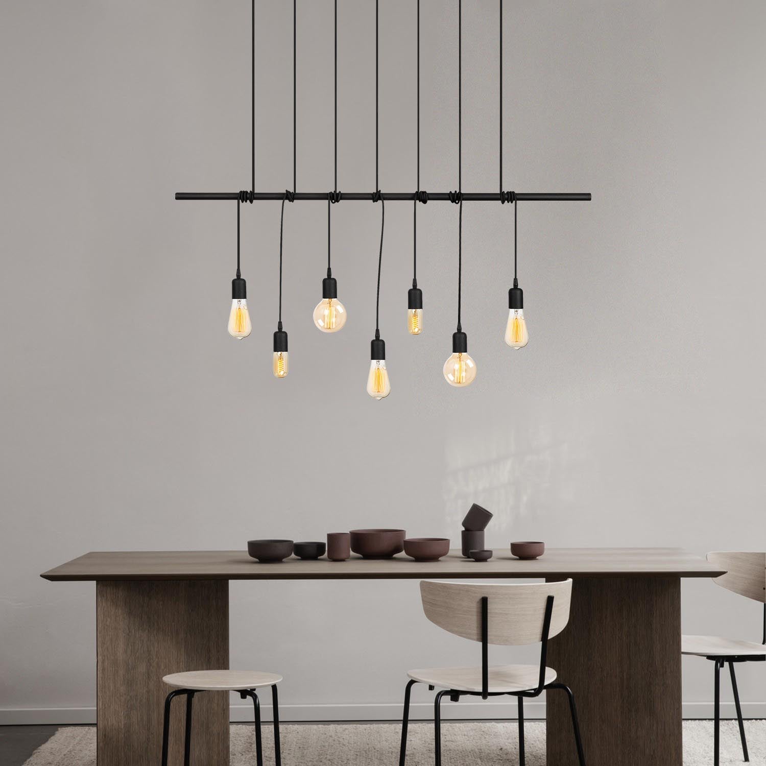 Salkım - 3101 in Schwarz präsentiert im Onlineshop von KAQTU Design AG. Pendelleuchte ist von Opviq