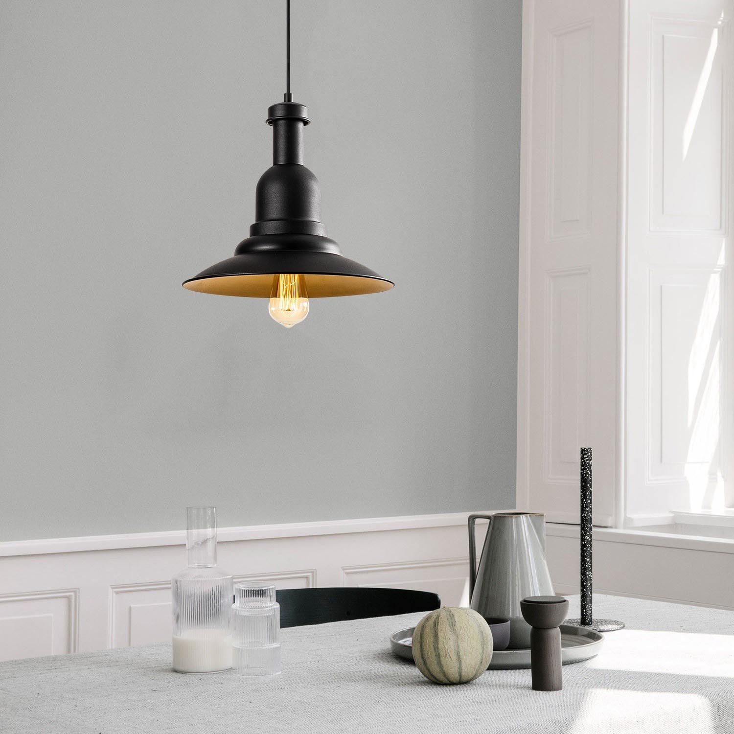 Sağlam - 3713 in Schwarz Gold präsentiert im Onlineshop von KAQTU Design AG. Pendelleuchte ist von Opviq