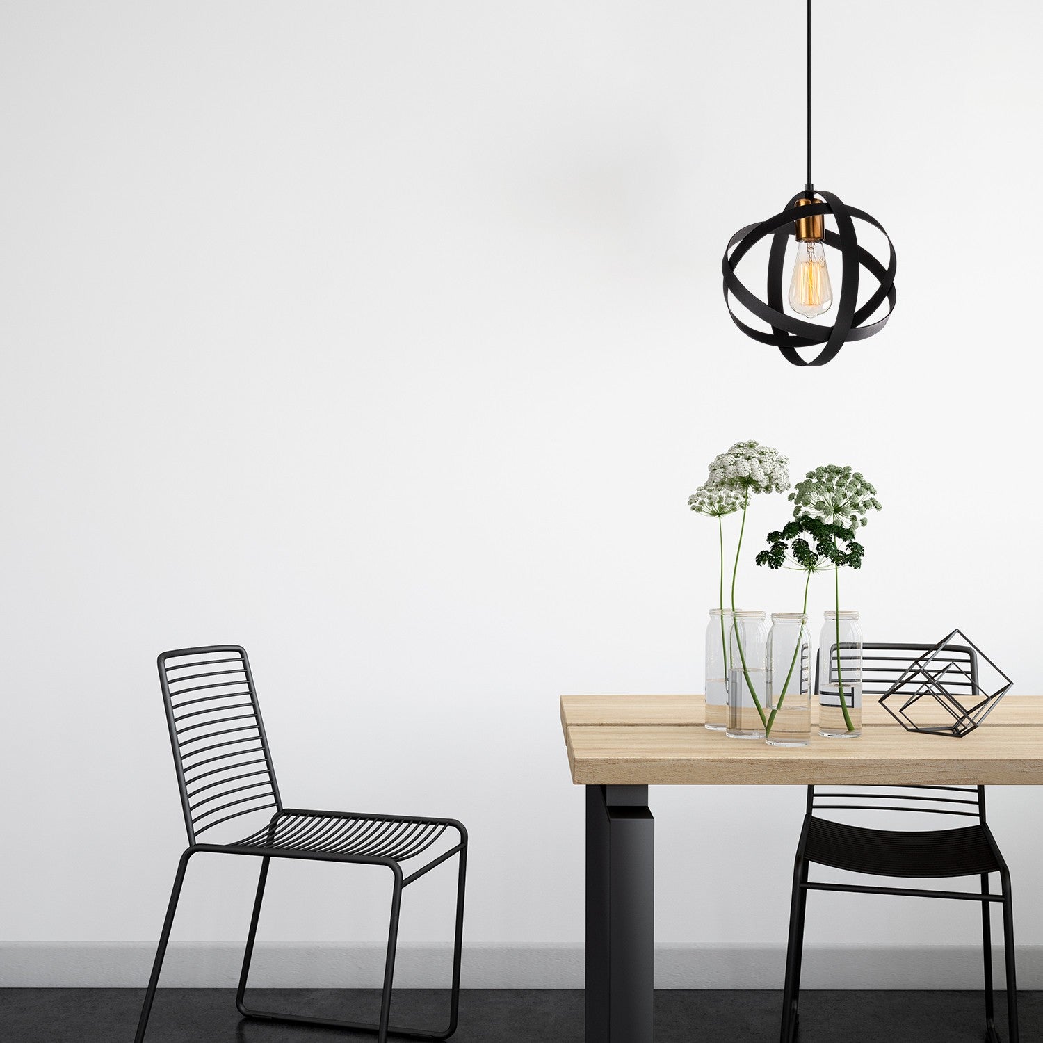 Gezegen - 6101 in Schwarz Antiquität präsentiert im Onlineshop von KAQTU Design AG. Pendelleuchte ist von Opviq