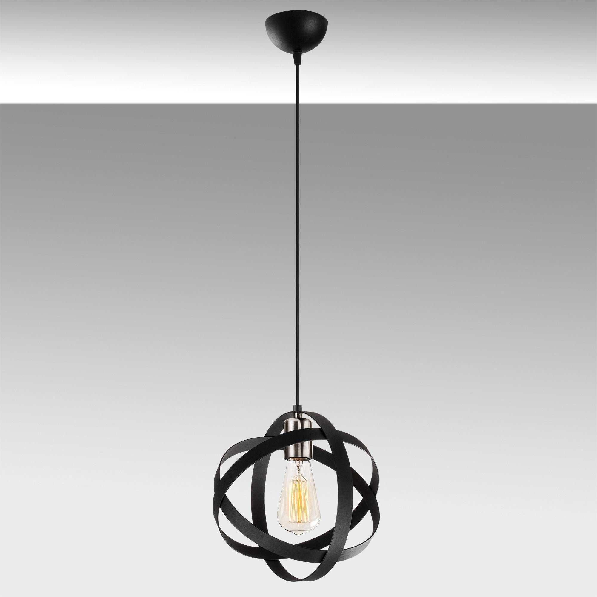 Gezegen - 6121 in Schwarz Nickel präsentiert im Onlineshop von KAQTU Design AG. Pendelleuchte ist von Opviq