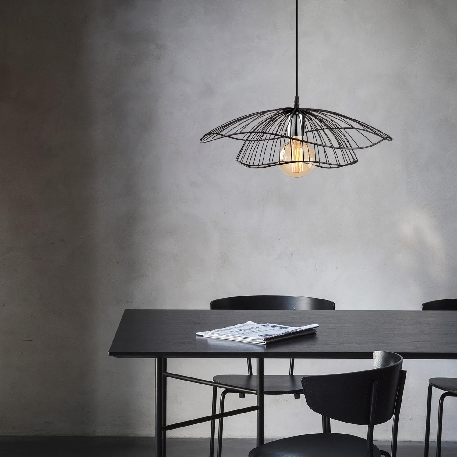 Tel - 6500 in Schwarz präsentiert im Onlineshop von KAQTU Design AG. Pendelleuchte ist von Opviq