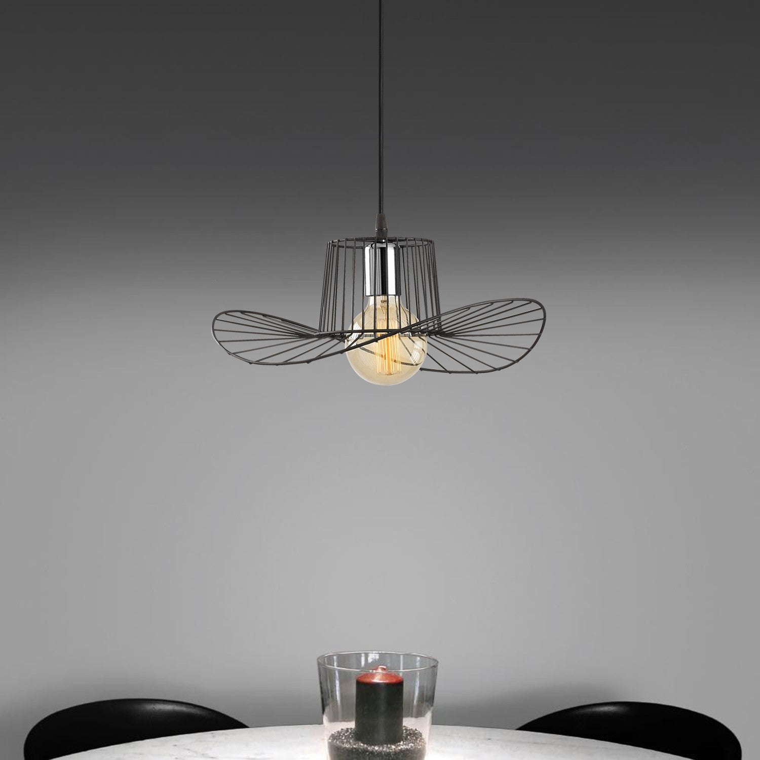 Tel - 6736 in Schwarz präsentiert im Onlineshop von KAQTU Design AG. Pendelleuchte ist von Opviq