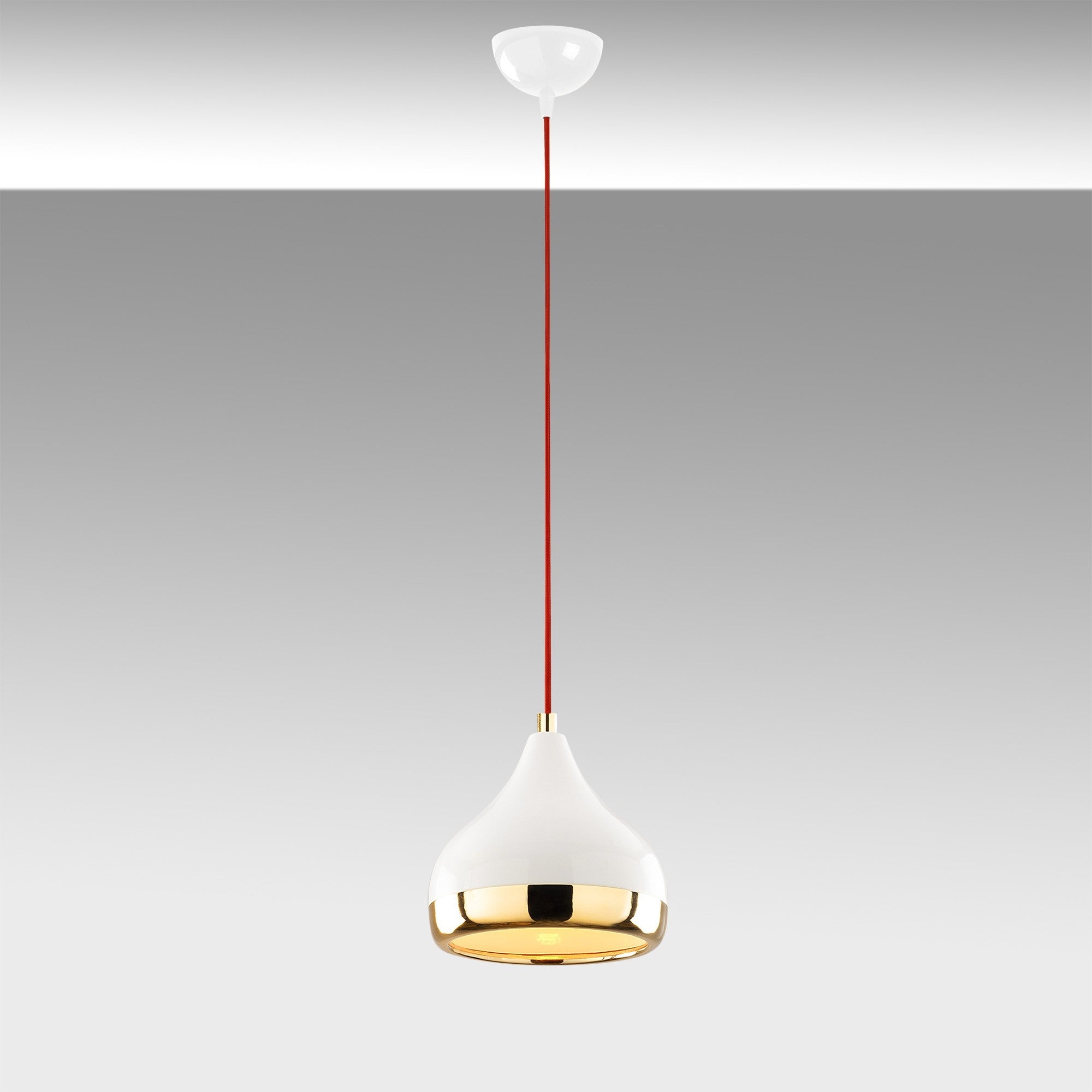 Yıldo - 6867 in Weiss Rot Gold präsentiert im Onlineshop von KAQTU Design AG. Pendelleuchte ist von Opviq