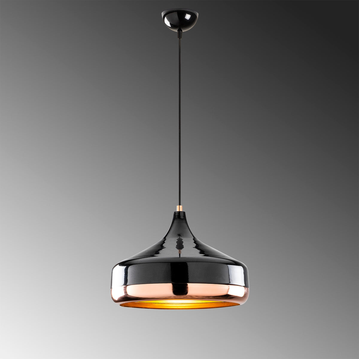 Yıldo Pendellampe - Schwarz
 Kupfer in Schwarz
 Kupfer präsentiert im Onlineshop von KAQTU Design AG. Pendelleuchte ist von Opviq