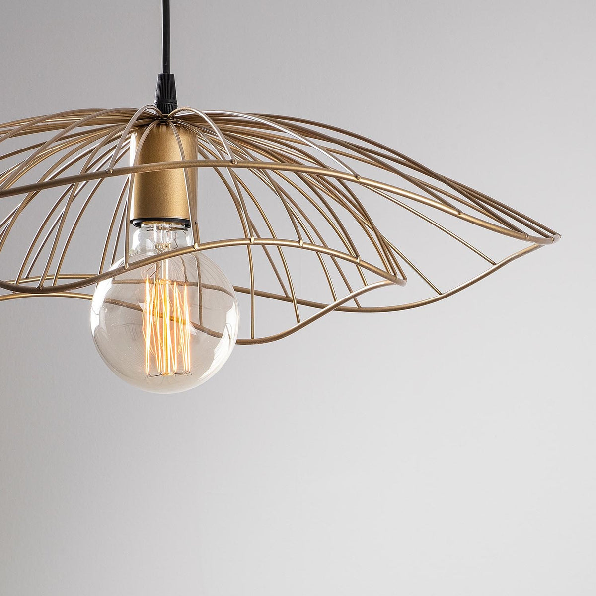 Tel Pendellampe - Vintage in Vintage präsentiert im Onlineshop von KAQTU Design AG. Pendelleuchte ist von Opviq
