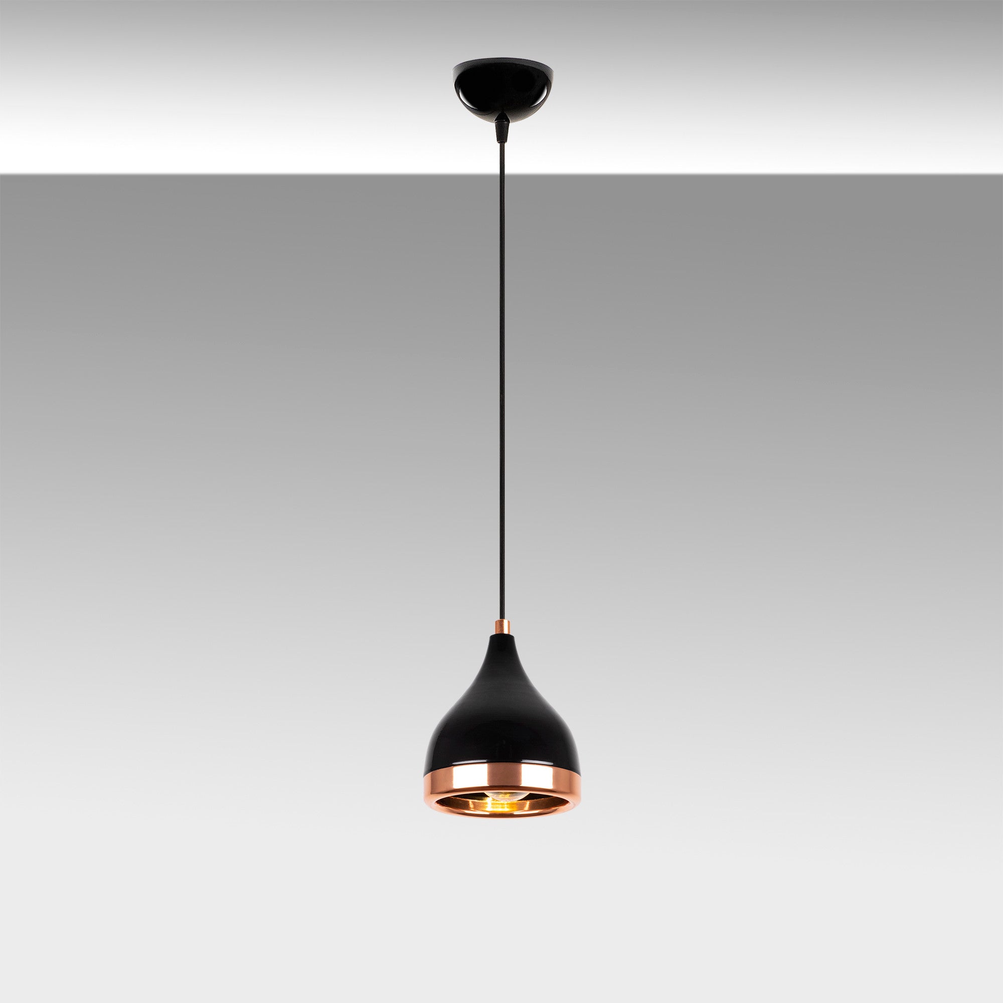 Yıldo - 7000 in Schwarz
 Kupfer präsentiert im Onlineshop von KAQTU Design AG. Pendelleuchte ist von Opviq