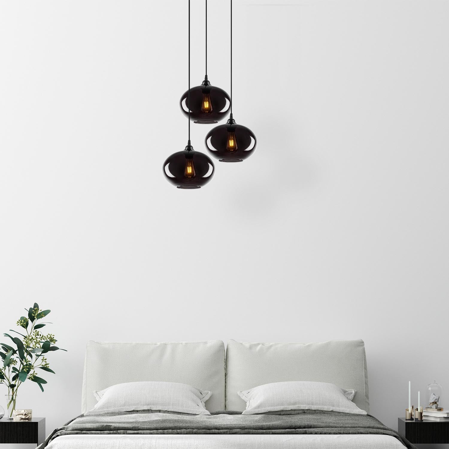Smoked - 051 in Rauch präsentiert im Onlineshop von KAQTU Design AG. Pendelleuchte ist von Opviq