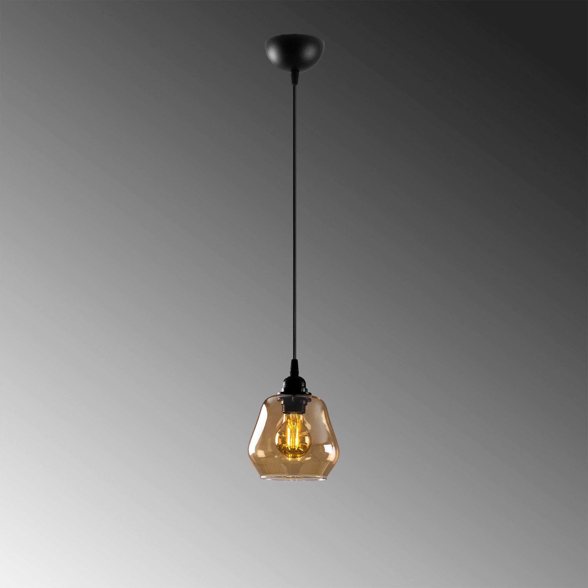 Gold - 030 in Gold
 Schwarz präsentiert im Onlineshop von KAQTU Design AG. Pendelleuchte ist von Opviq