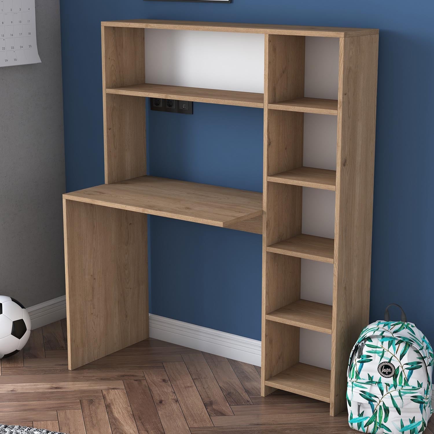 HA104 - 2025 in Eiche präsentiert im Onlineshop von KAQTU Design AG. Schreibtisch ist von Hanah Home