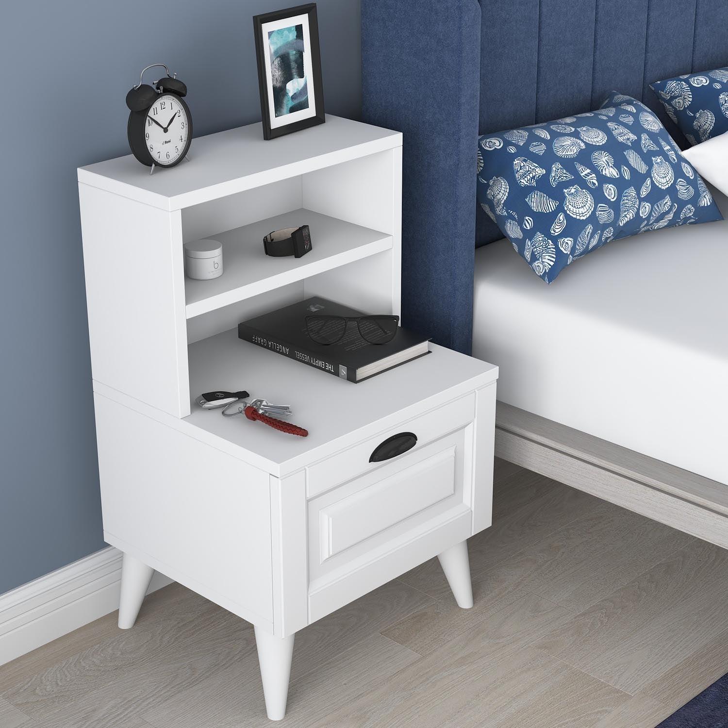 BD105 - 2785 in Weiss präsentiert im Onlineshop von KAQTU Design AG. Nachttisch ist von Hanah Home