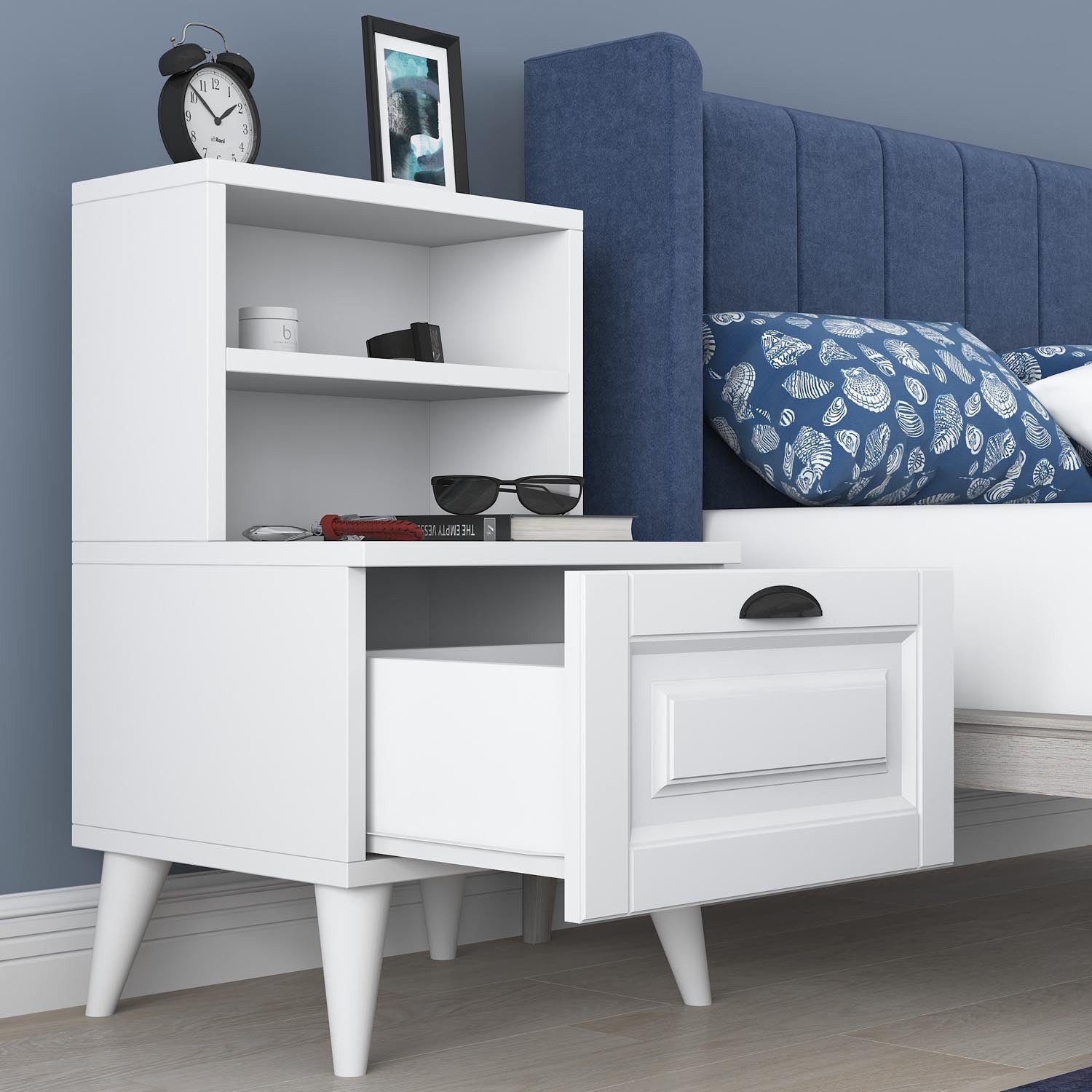 BD105 - 2785 in Weiss präsentiert im Onlineshop von KAQTU Design AG. Nachttisch ist von Hanah Home