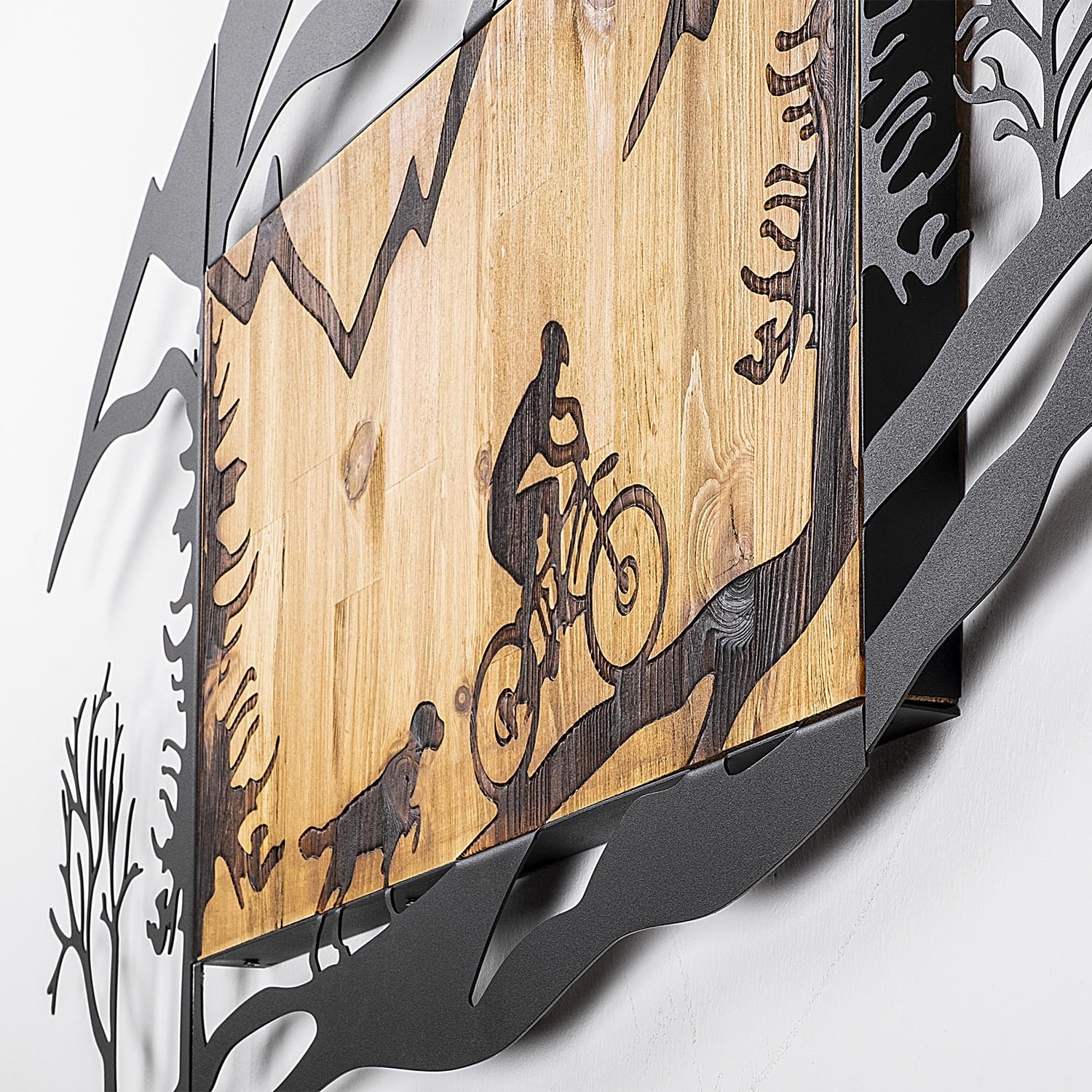 Bicycle Riding in Nature 1 in Walnuss Schwarz präsentiert im Onlineshop von KAQTU Design AG. Wanddeko ist von Wallity