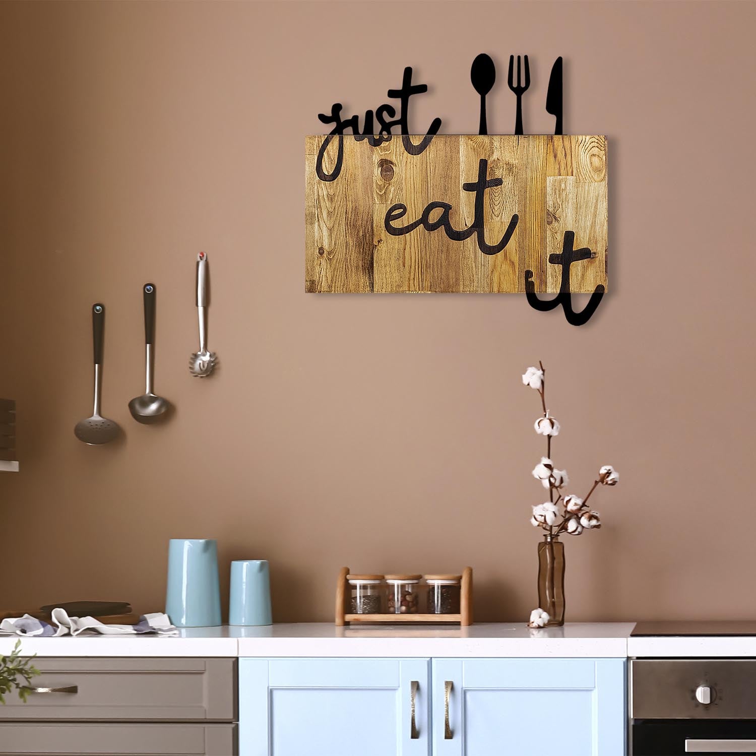 Just Eat It in Walnuss Schwarz präsentiert im Onlineshop von KAQTU Design AG. Wanddeko ist von Wallity