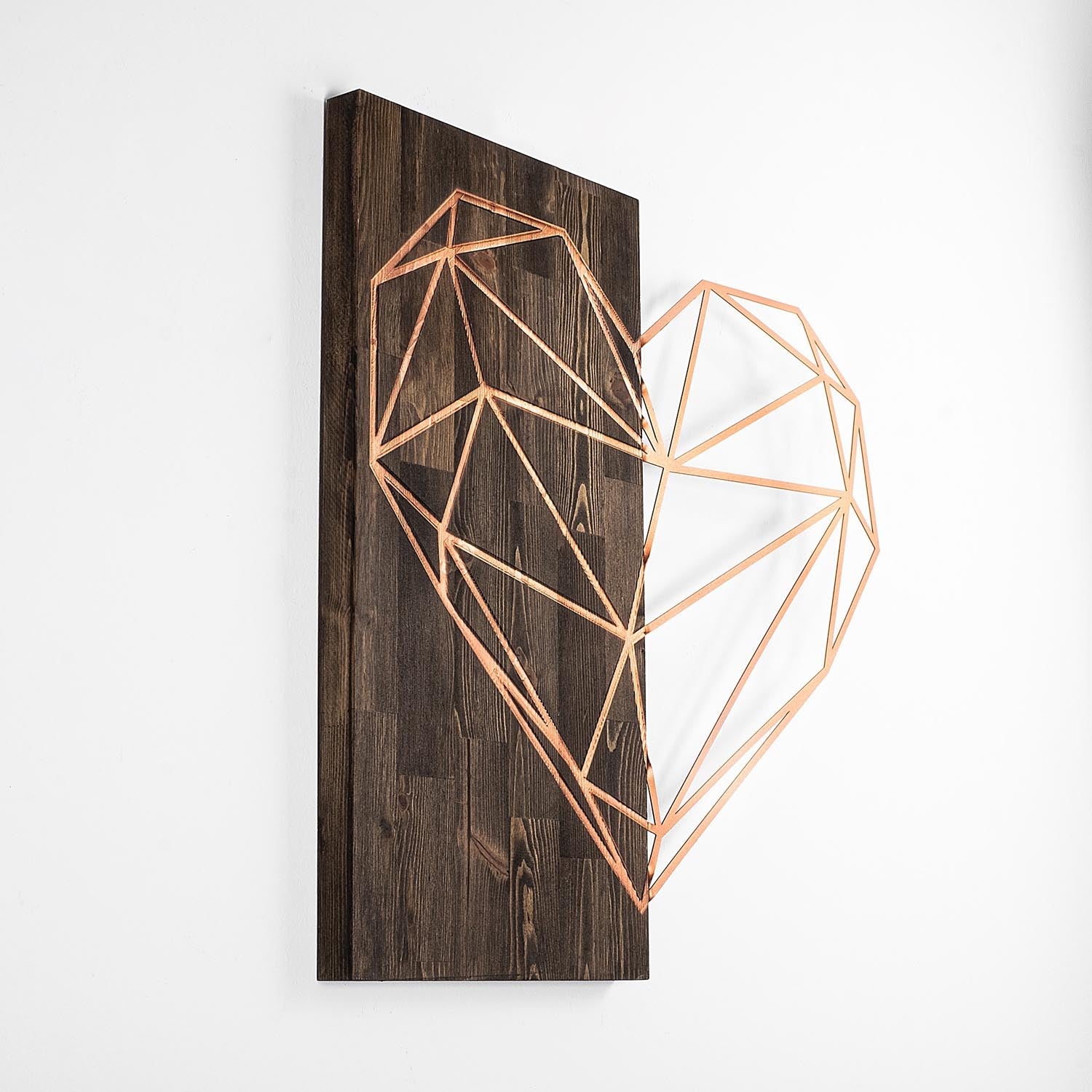 Heart - Copper in Walnuss
 Kupfer präsentiert im Onlineshop von KAQTU Design AG. Wanddeko ist von Wallity