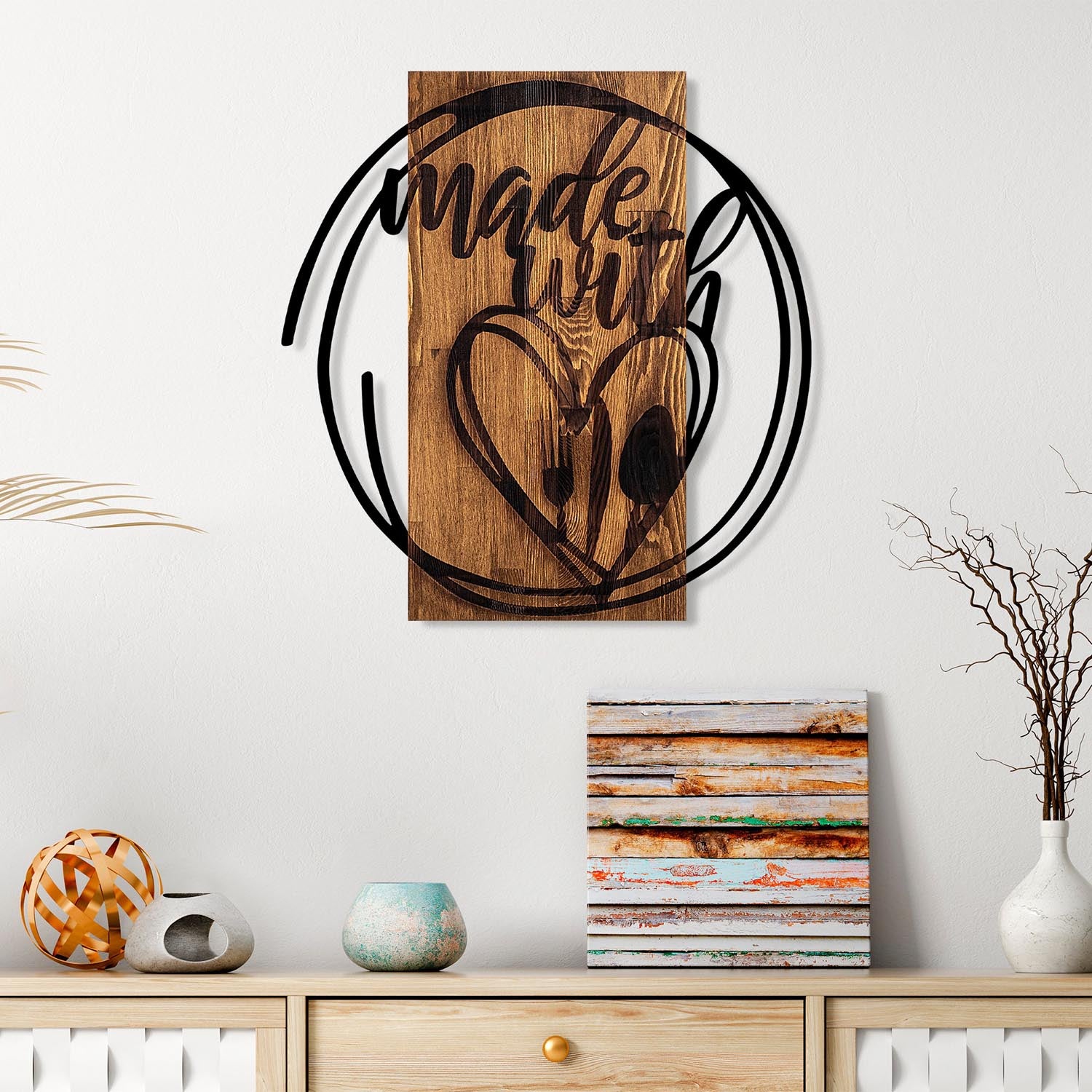 Made With Love in Walnuss Schwarz präsentiert im Onlineshop von KAQTU Design AG. Wanddeko ist von Wallity
