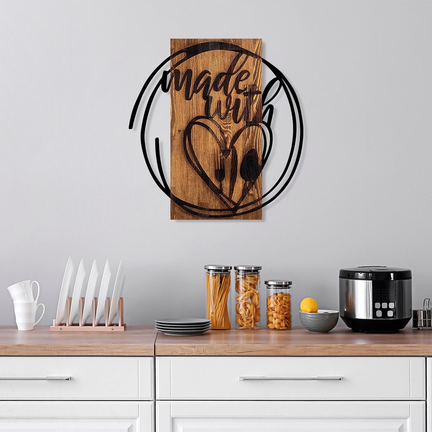 Made With Love in Walnuss Schwarz präsentiert im Onlineshop von KAQTU Design AG. Wanddeko ist von Wallity