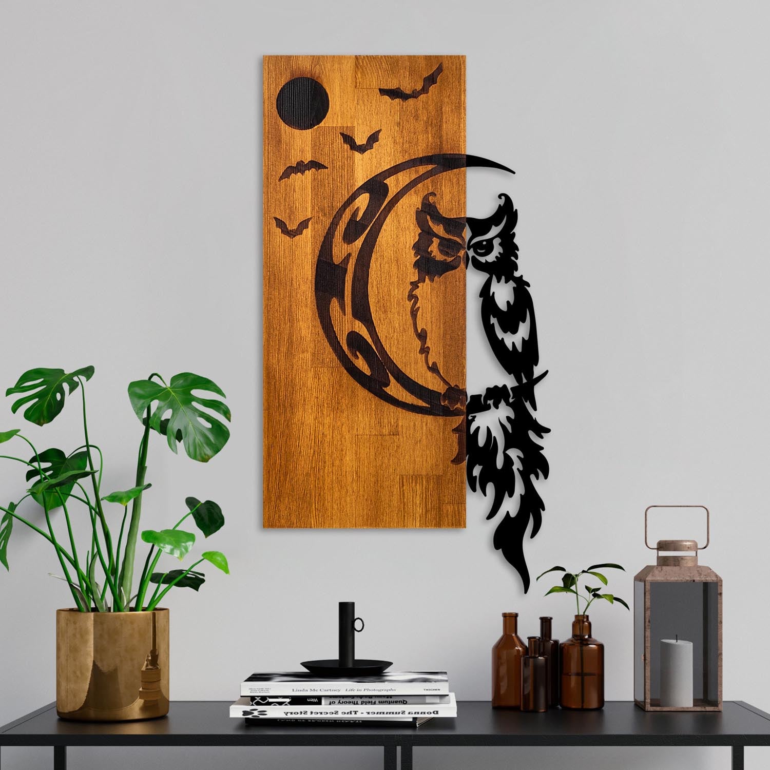 Owl in Walnuss Schwarz präsentiert im Onlineshop von KAQTU Design AG. Wanddeko ist von Wallity