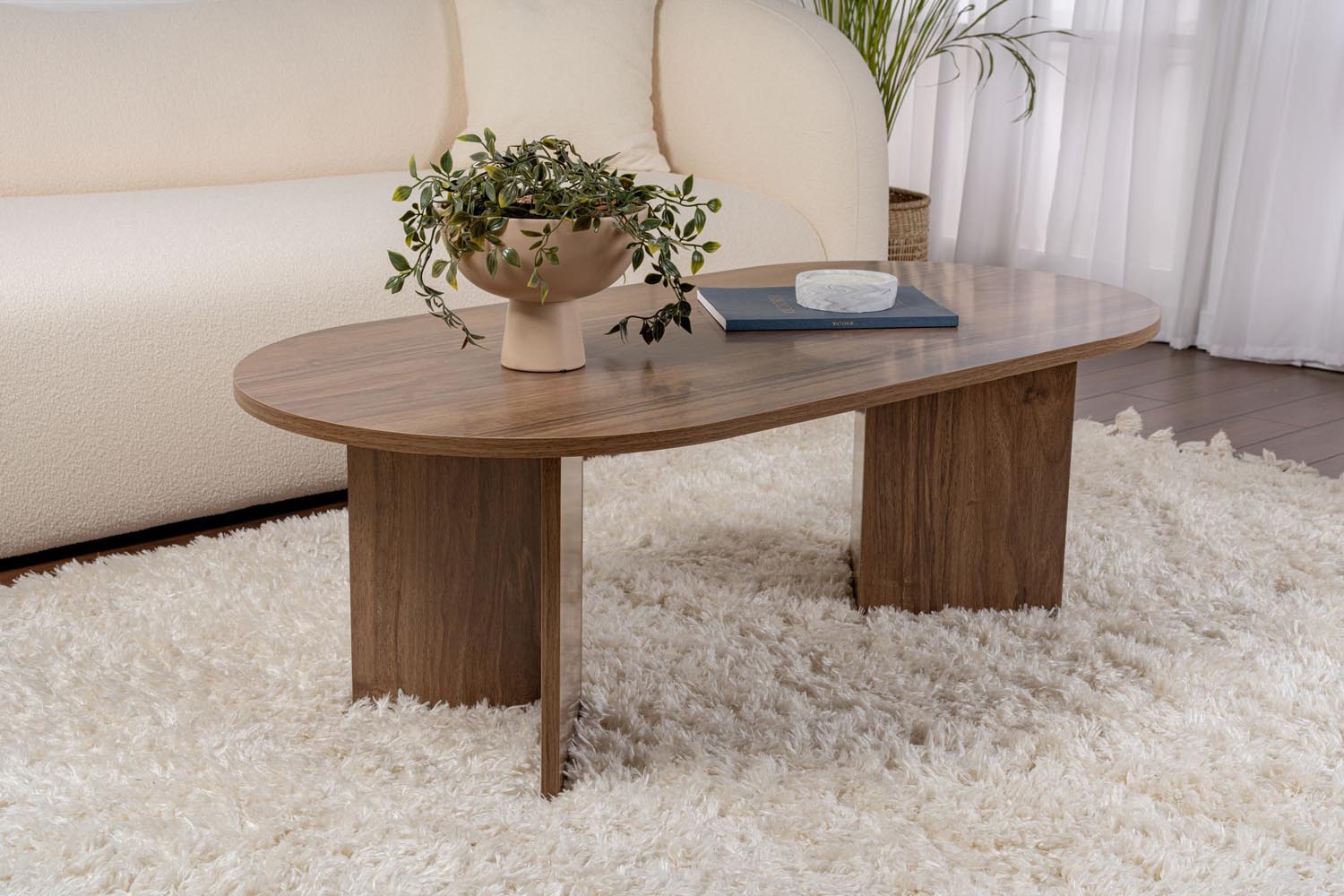 Sable - Walnut in Walnuss präsentiert im Onlineshop von KAQTU Design AG. Beistelltisch ist von Nordure