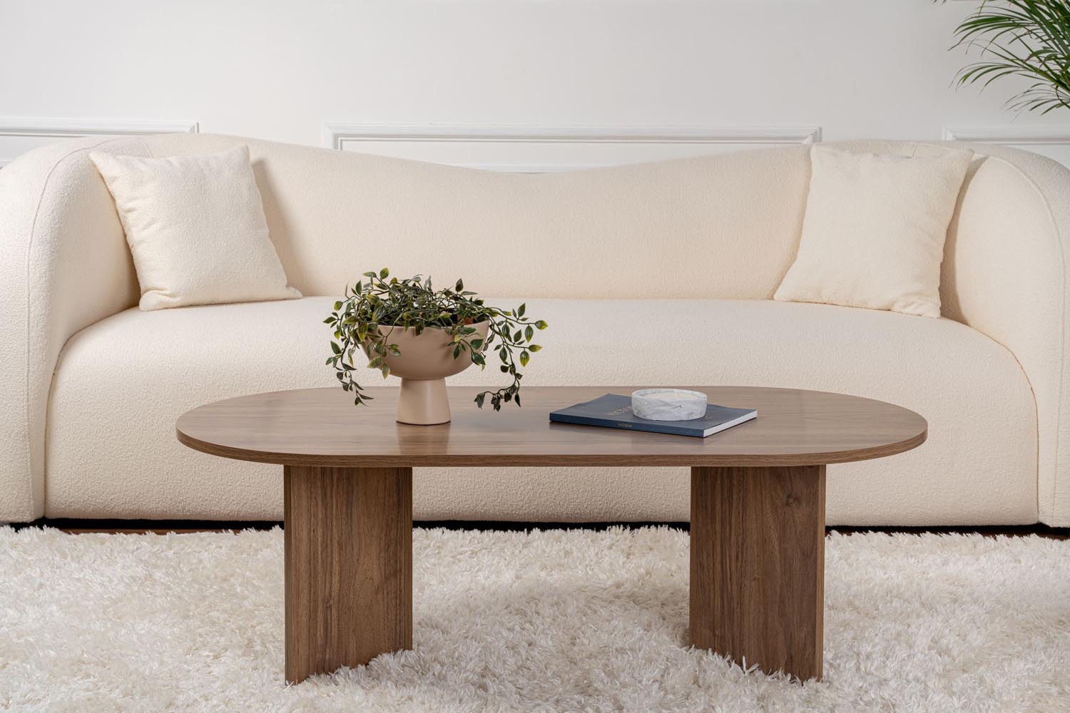 Sable - Walnut in Walnuss präsentiert im Onlineshop von KAQTU Design AG. Beistelltisch ist von Nordure