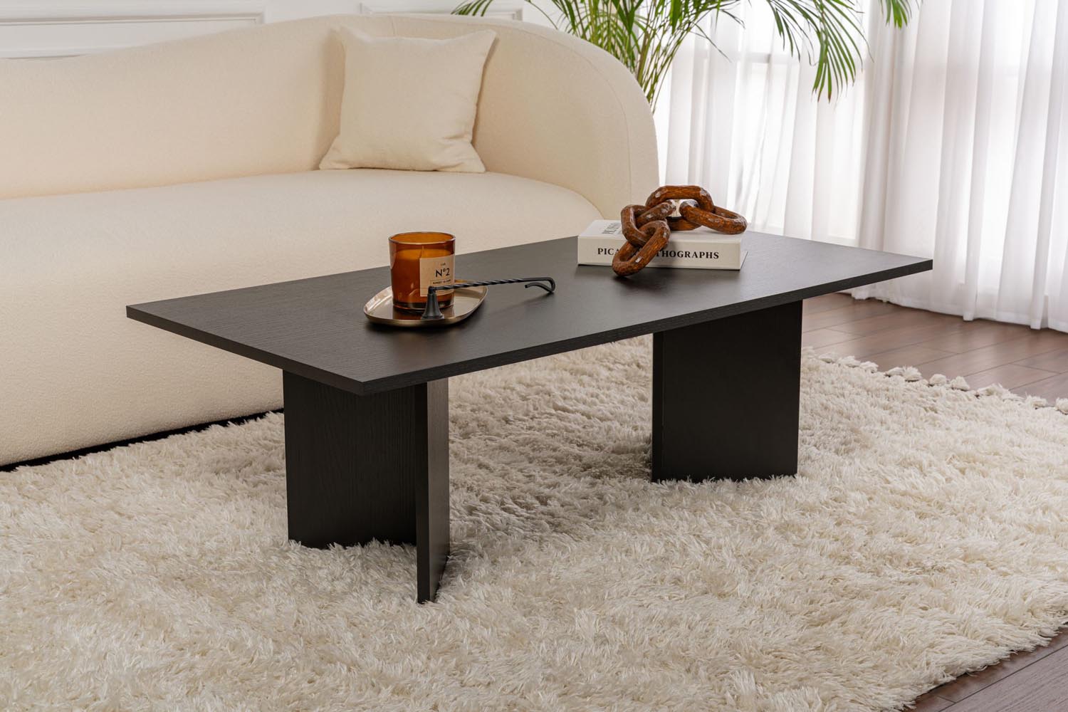 Sabin - Wood Black in Holz Schwarz präsentiert im Onlineshop von KAQTU Design AG. Beistelltisch ist von Nordure