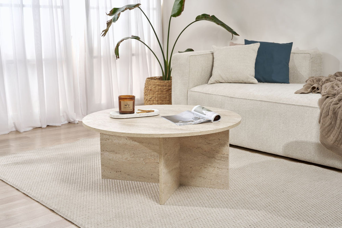 Quadratischer Couchtisch in Travertin-Optik aus melaminbeschichteter Spanplatte, schlichtes Design, Masse 90x90x40 cm, Hersteller Nordure.