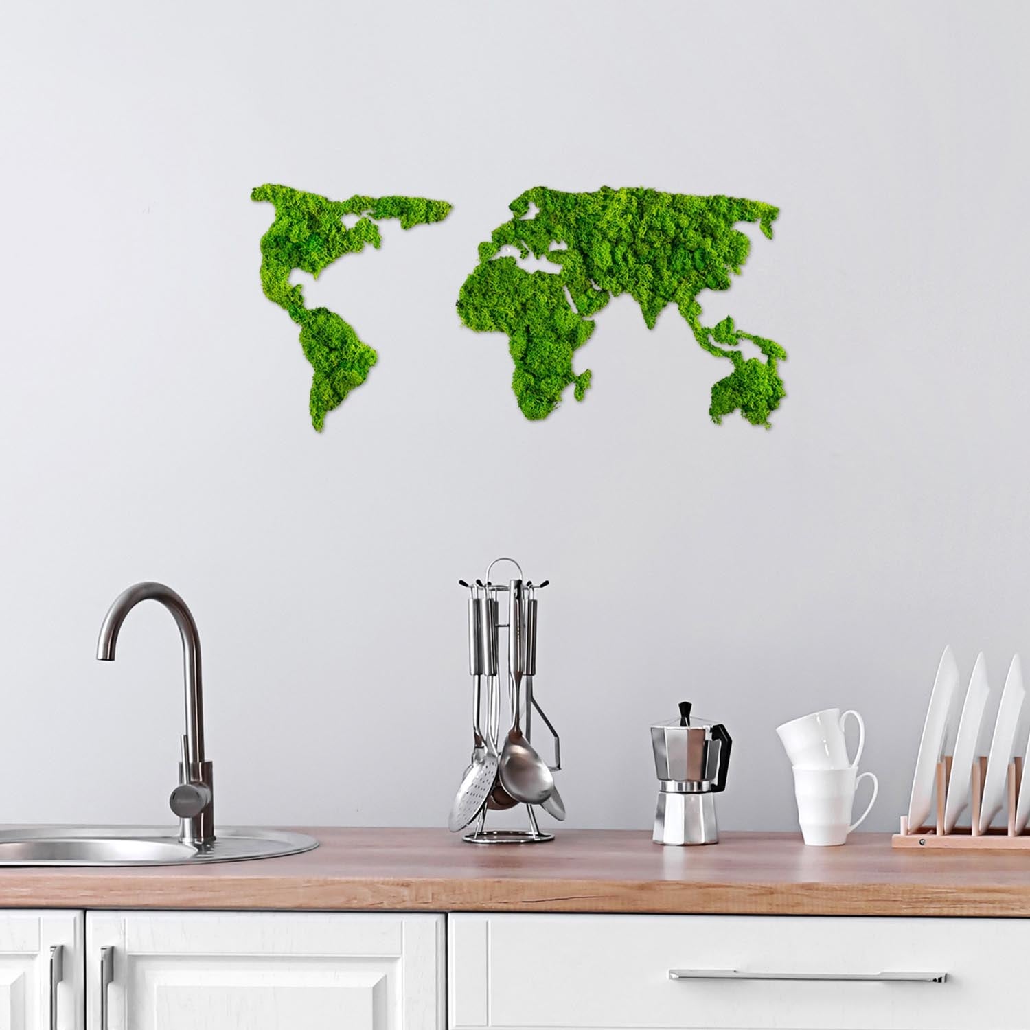 World Map in Grün präsentiert im Onlineshop von KAQTU Design AG. Wanddeko ist von Wallity