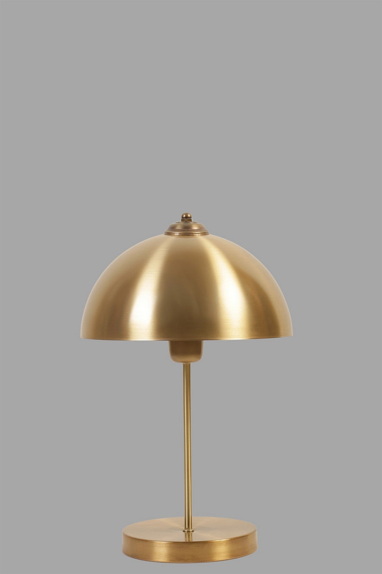 Lungo Eskitme Retro Başlıklı Masa Lambası in Gold präsentiert im Onlineshop von KAQTU Design AG. Tischleuchte ist von Opviq