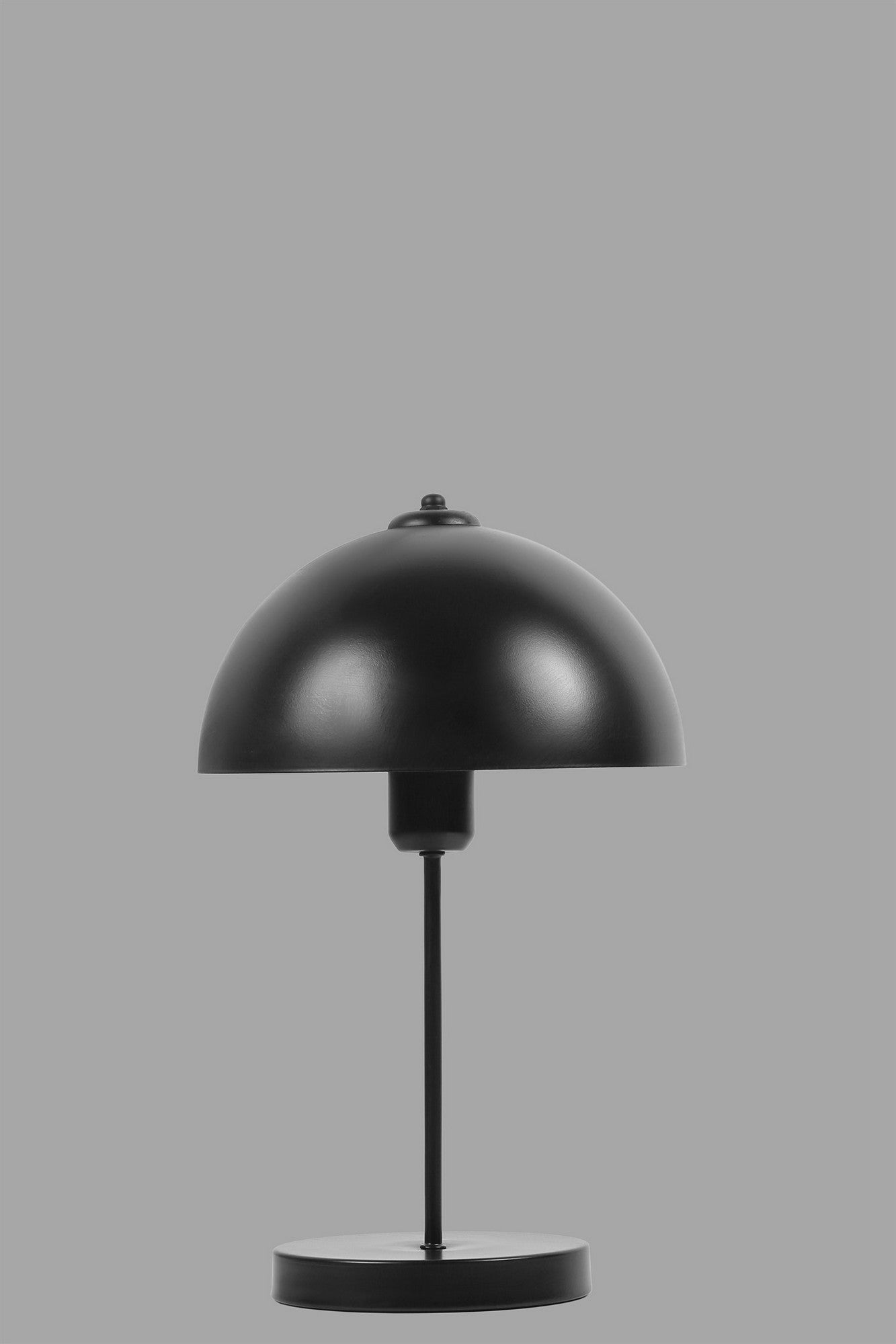Lungo Siyah Retro Başlıklı Masa Lambası in Schwarz präsentiert im Onlineshop von KAQTU Design AG. Tischleuchte ist von Opviq