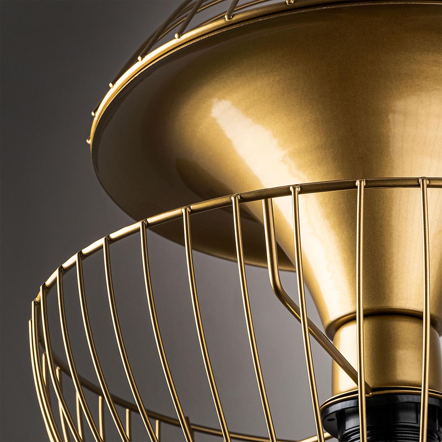 Telmander - 11410 in Glänzendes Gold präsentiert im Onlineshop von KAQTU Design AG. Pendelleuchte ist von Opviq