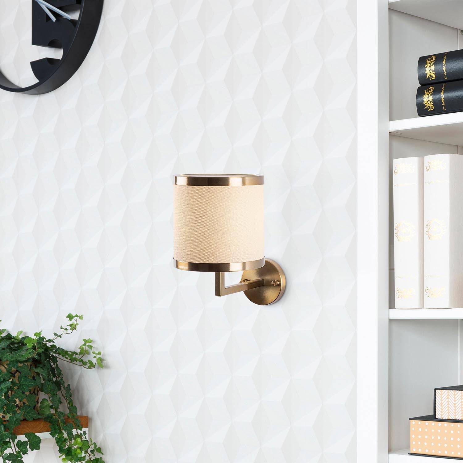 Way - 11610 in Vintage präsentiert im Onlineshop von KAQTU Design AG. Wandleuchte ist von Opviq