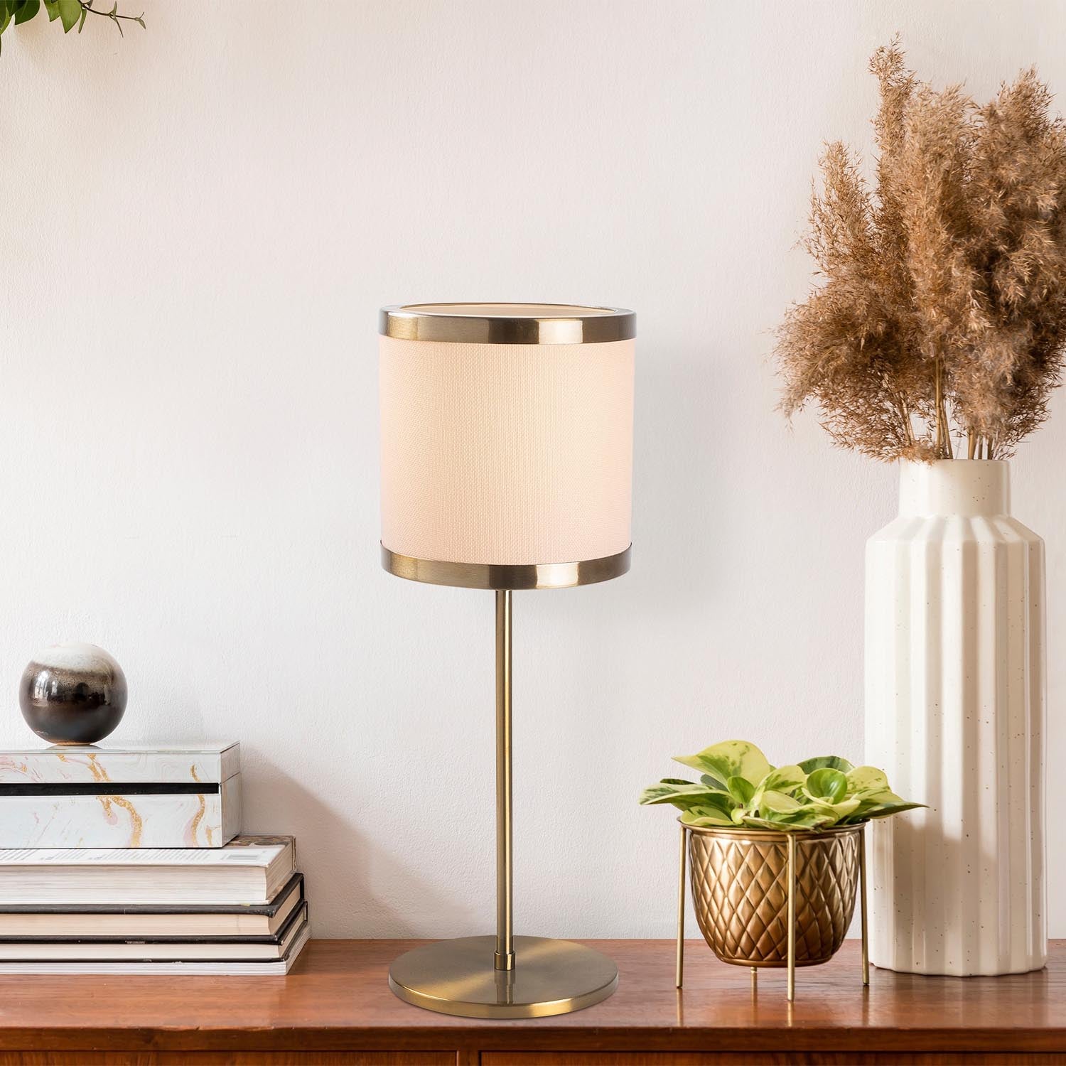 Way - 11611 in Vintage präsentiert im Onlineshop von KAQTU Design AG. Tischleuchte ist von Opviq