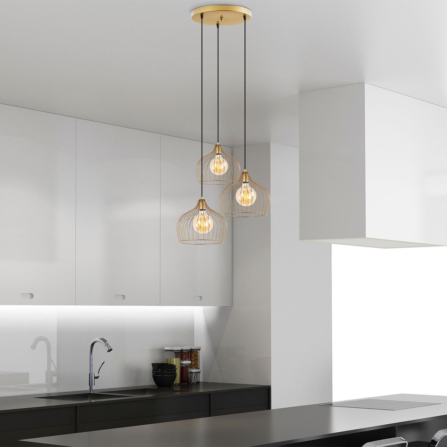 Bek - 11381 in Glänzendes Gold präsentiert im Onlineshop von KAQTU Design AG. Pendelleuchte ist von Opviq
