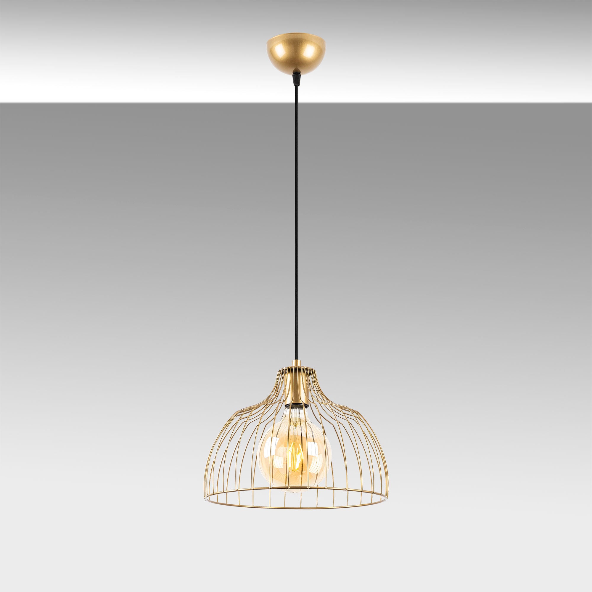 Kozan - 11331 in Glänzendes Gold präsentiert im Onlineshop von KAQTU Design AG. Pendelleuchte ist von Opviq