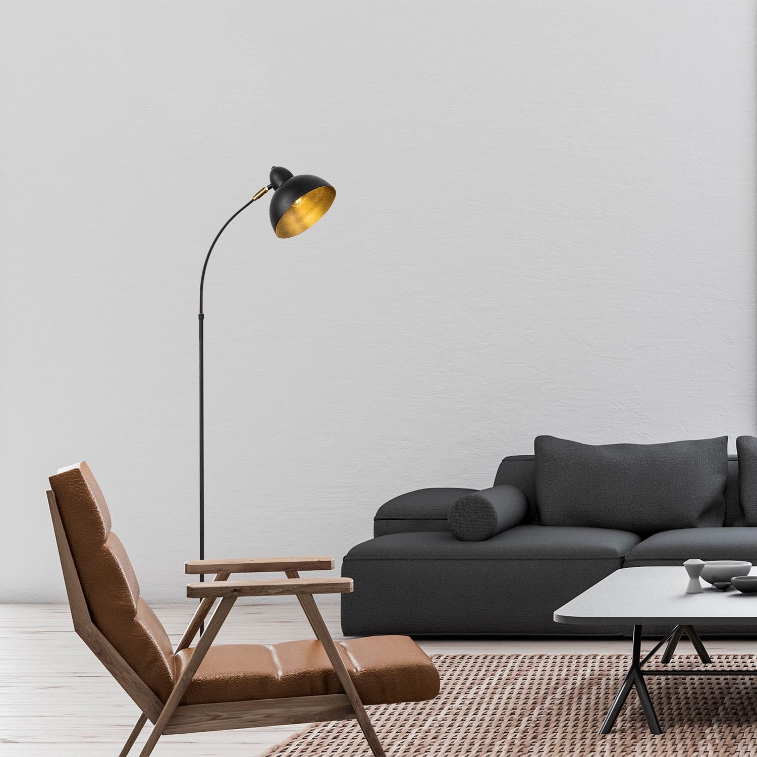 Varzan - 10855 in Schwarz Antiquität präsentiert im Onlineshop von KAQTU Design AG. Stehleuchte ist von Opviq