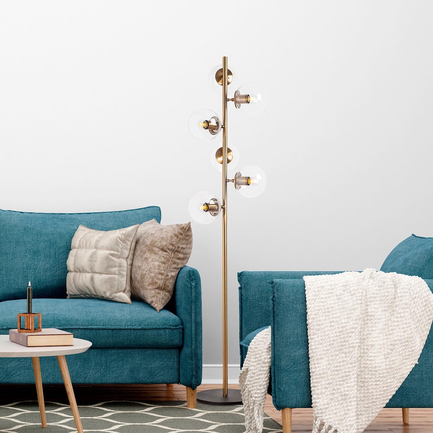 Fazli - 10505 in Vintage präsentiert im Onlineshop von KAQTU Design AG. Stehleuchte ist von Opviq