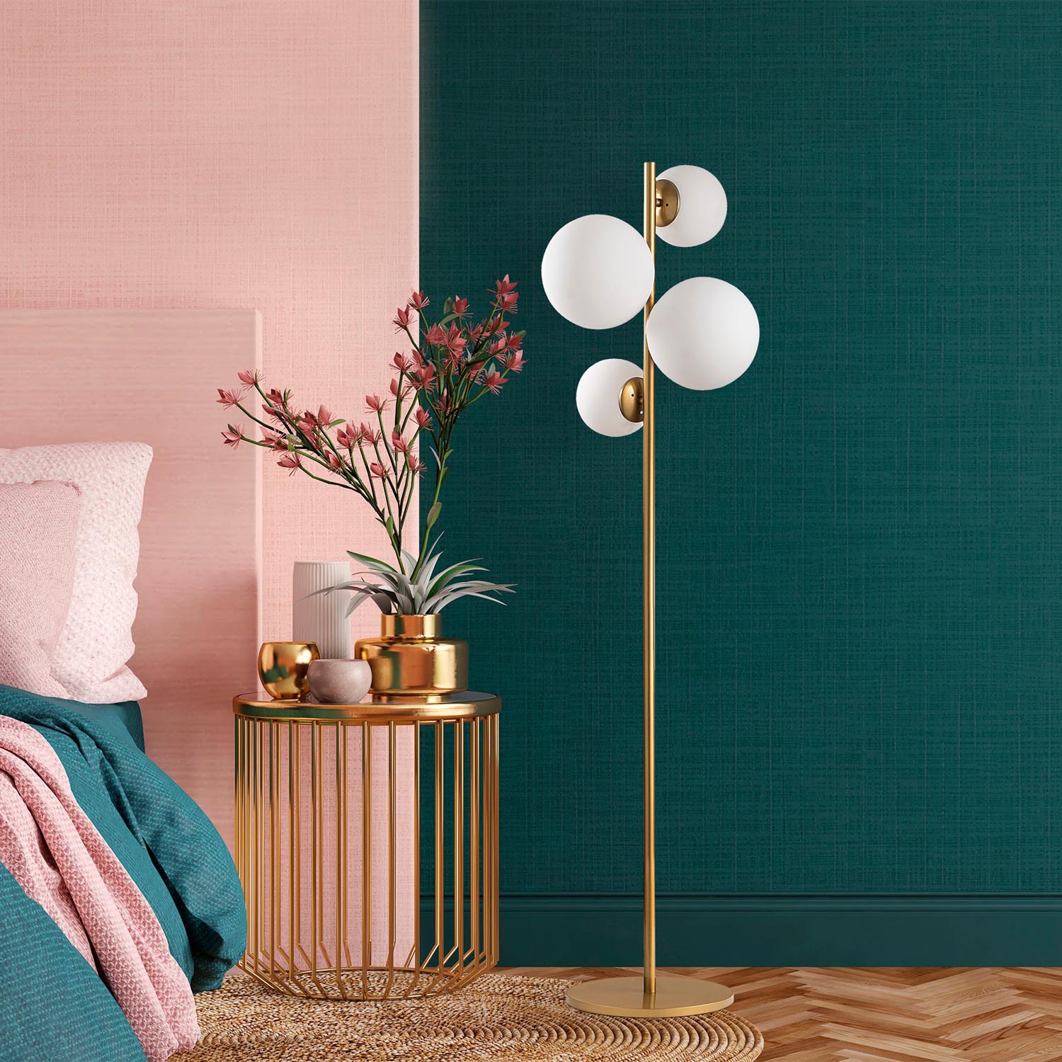 Fazli - 10523 in Gold präsentiert im Onlineshop von KAQTU Design AG. Stehleuchte ist von Opviq