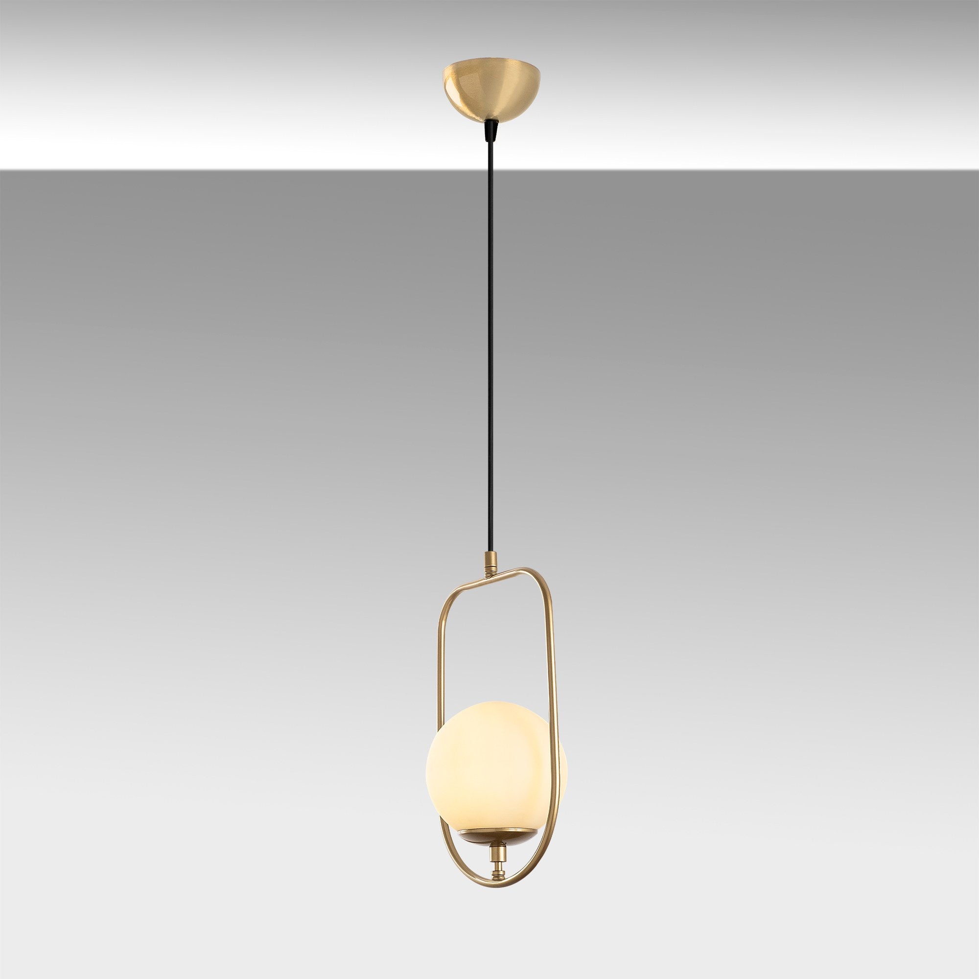Skew - 13445 in Gold präsentiert im Onlineshop von KAQTU Design AG. Pendelleuchte ist von Opviq