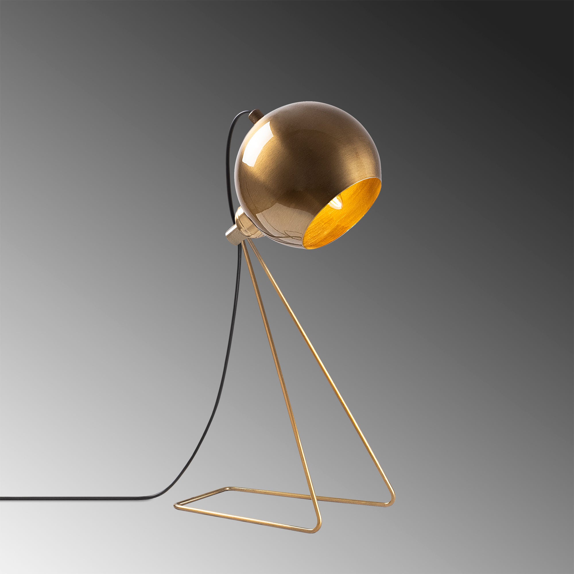 Mixed - 11495 in Vintage präsentiert im Onlineshop von KAQTU Design AG. Tischleuchte ist von Opviq
